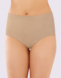 Bali Comfort Revolution Seamless Brief Nude Damask Sale Online